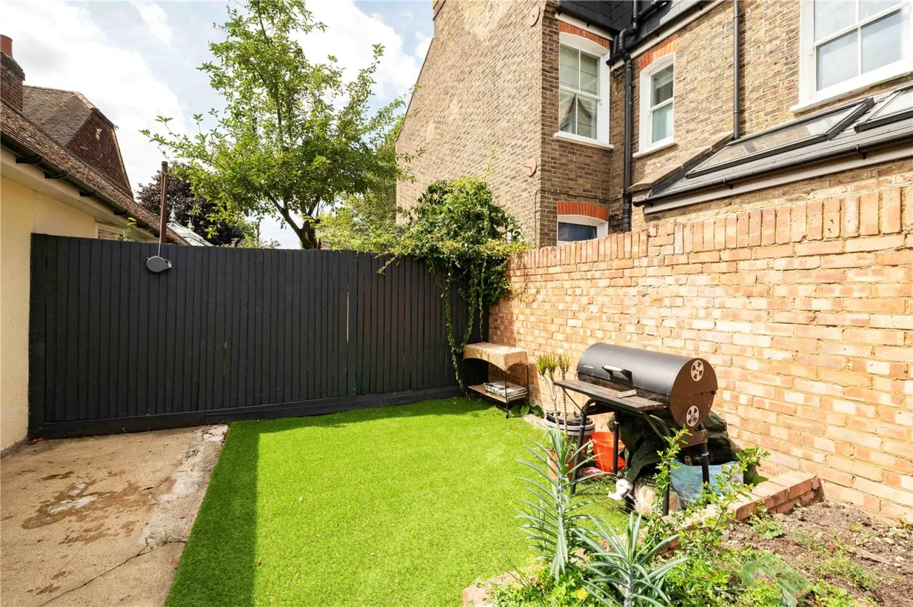 Wilton Crescent, Wimbledon, photo 22
