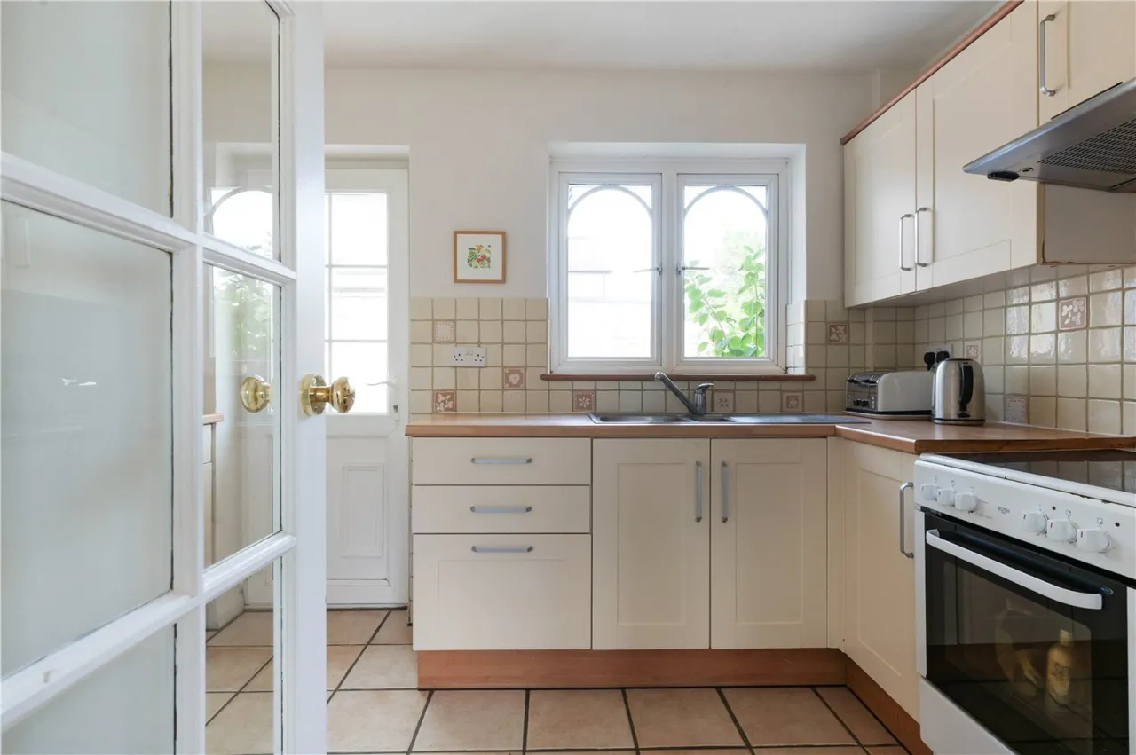 Wilton Crescent, Wimbledon, photo 4