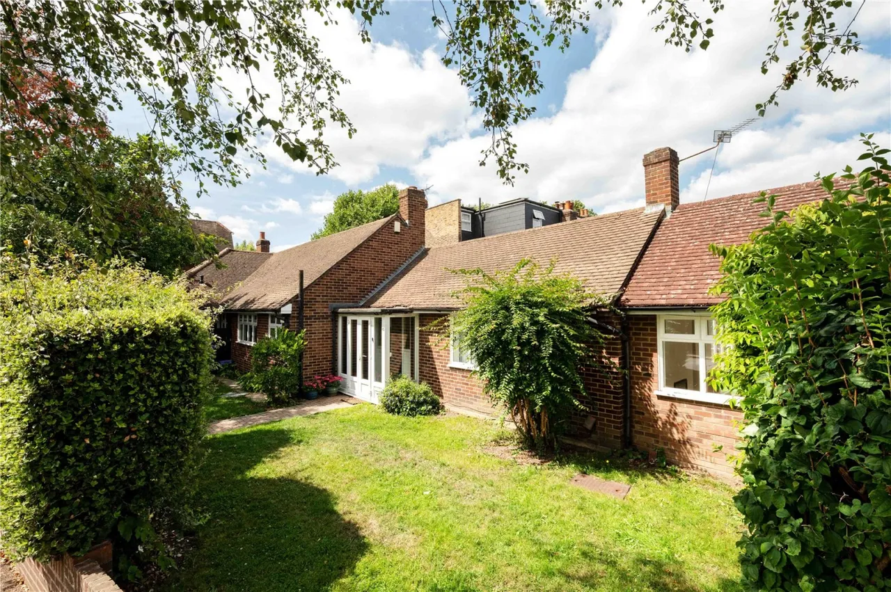 Wilton Crescent, Wimbledon, photo 24