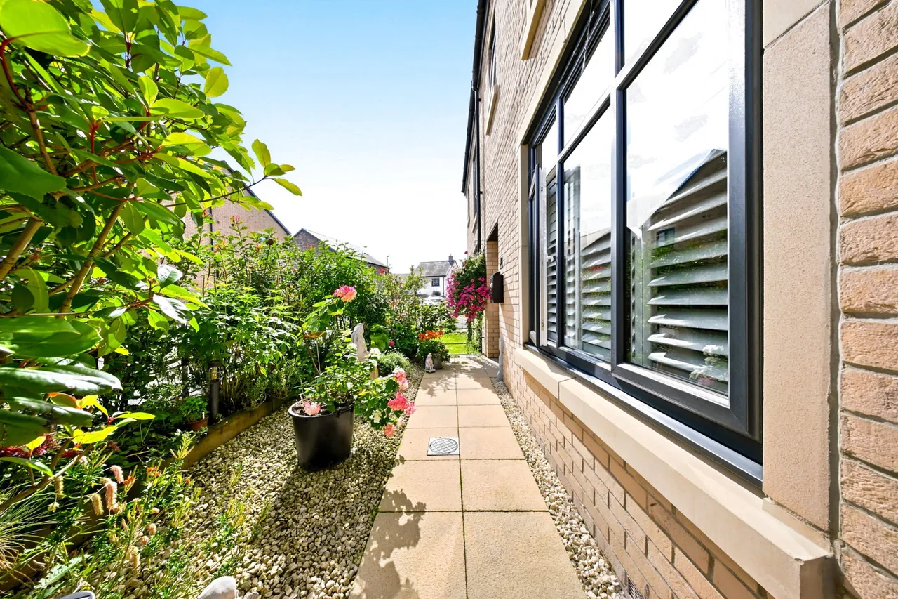 Whalley, BB7, photo 44