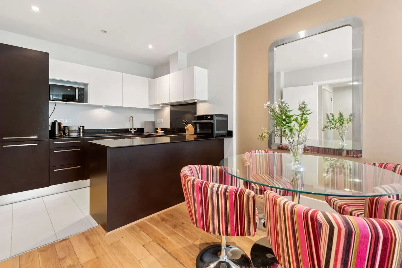 Juniper Drive, London, SW18, photo 4