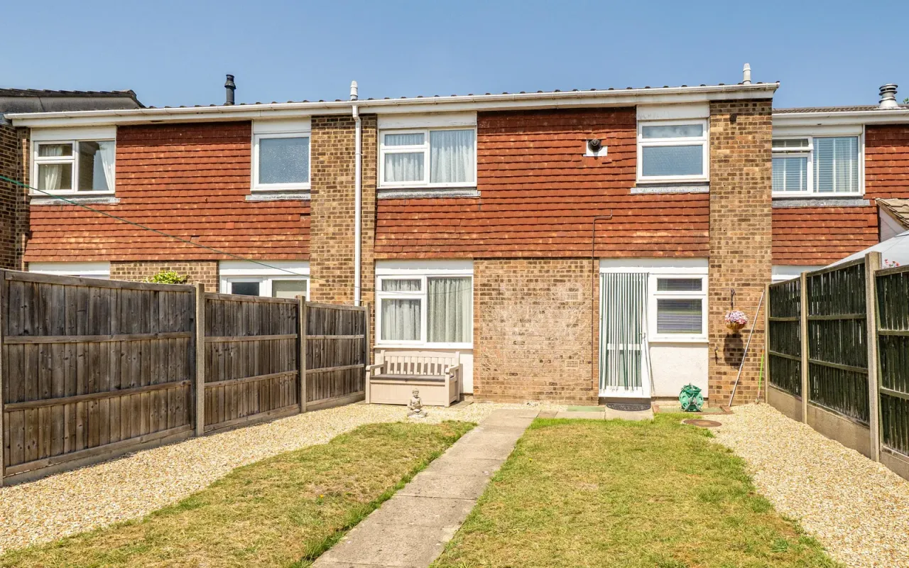 Chepstow Gardens, Bedford, photo 13