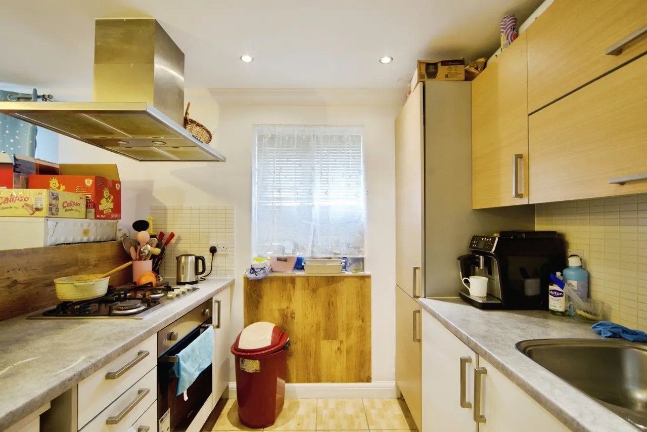 St. Mark's Place, Dagenham, RM10, photo 2