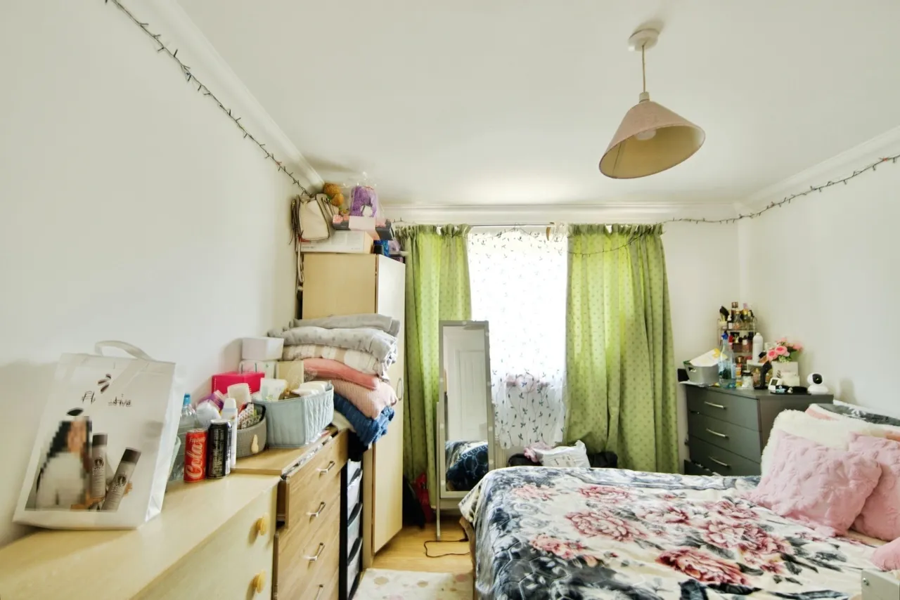 St. Mark's Place, Dagenham, RM10, photo 5