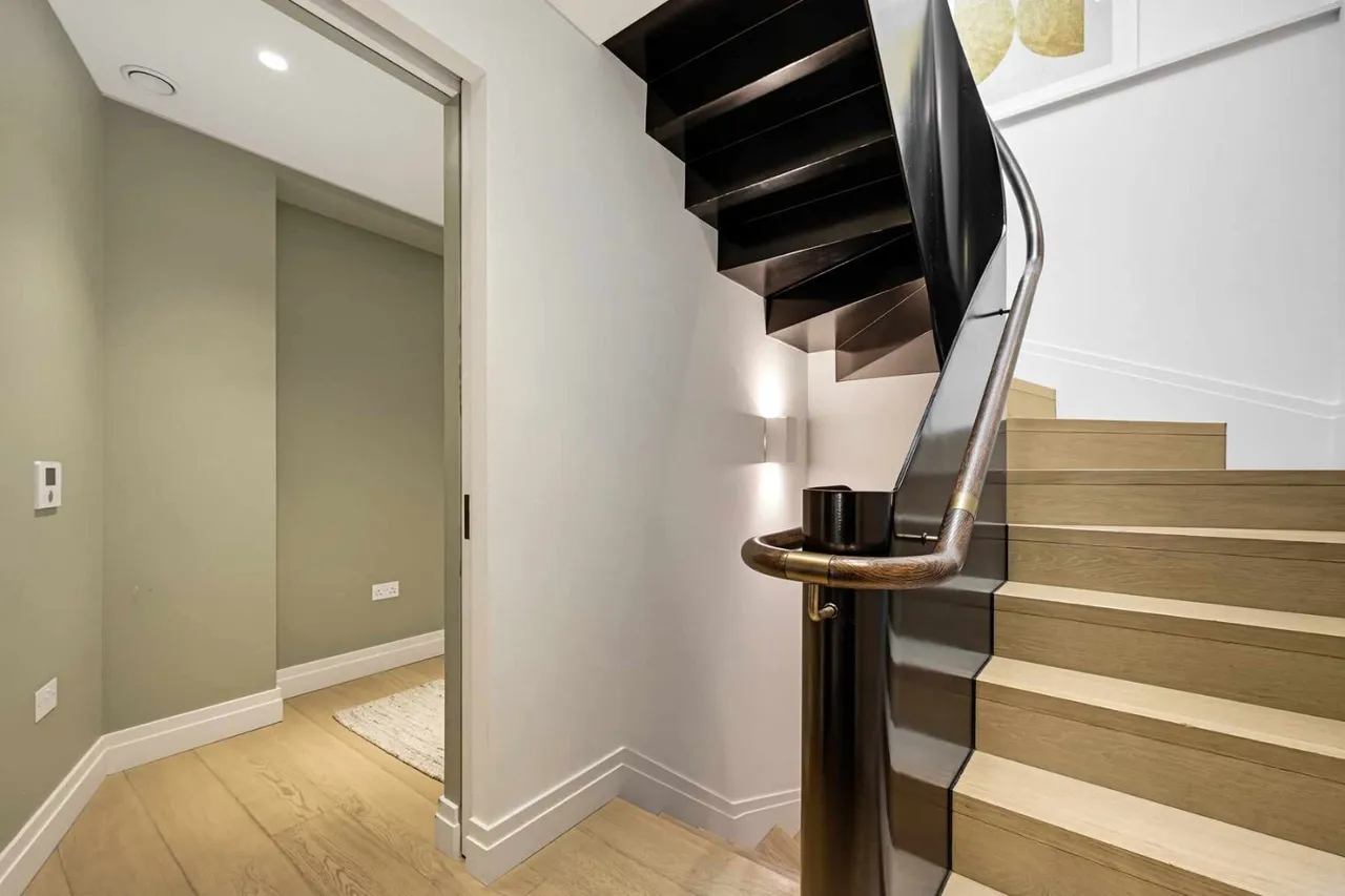 New Burlington Place, London, W1S, photo 12