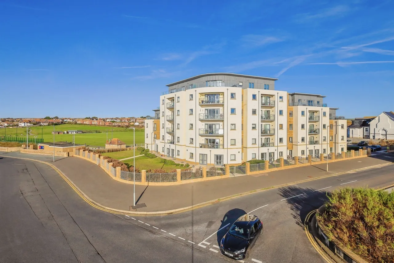 Dane Road, Seaford, BN25, photo 17