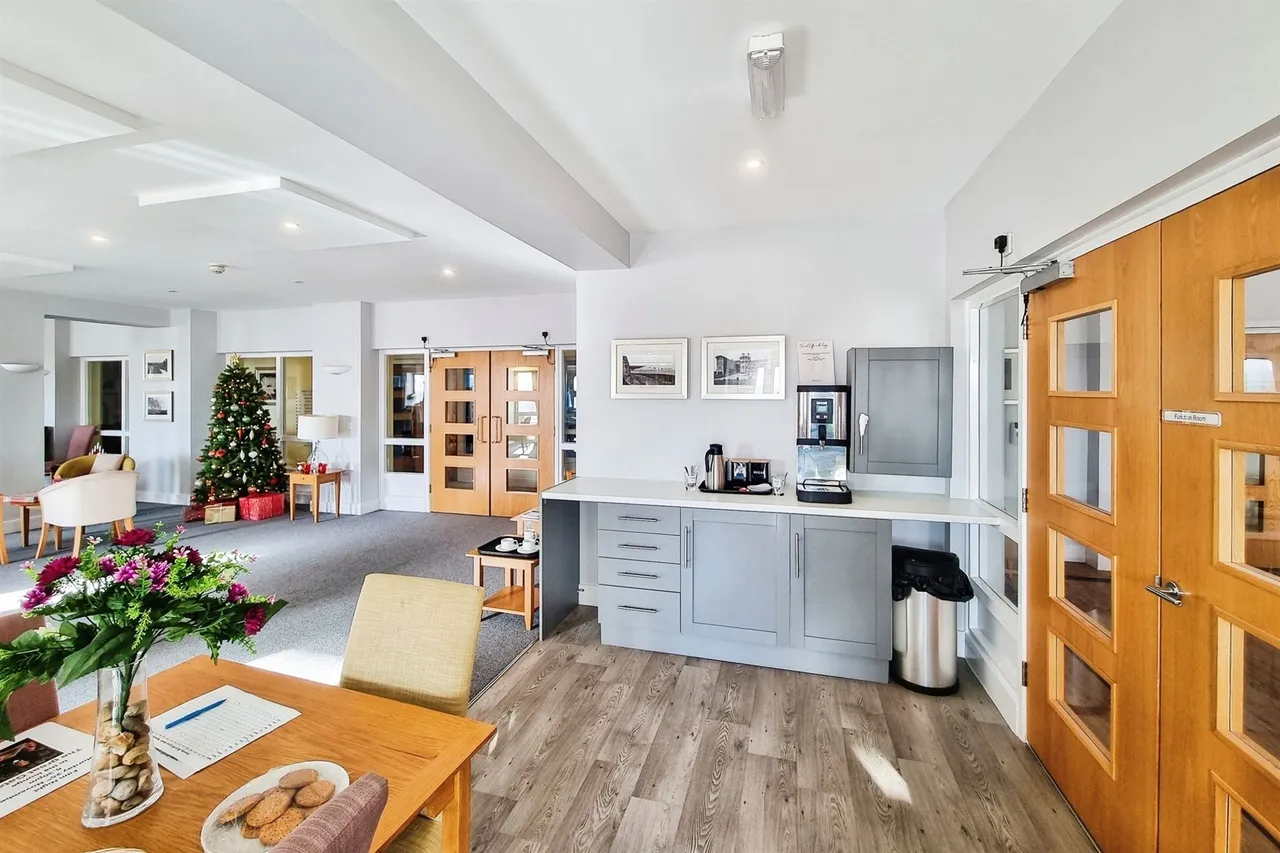 Dane Road, Seaford, BN25, photo 14