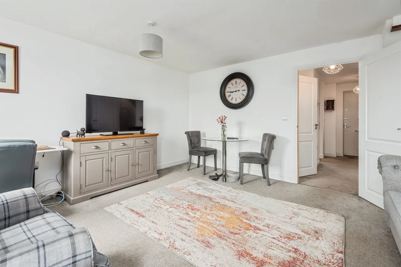 Edwin Jones Way, Lydney, GL15, photo 3