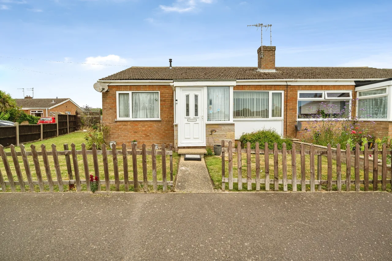 3 bed house for sale, Lloyds Avenue, Lowestoft, NR33