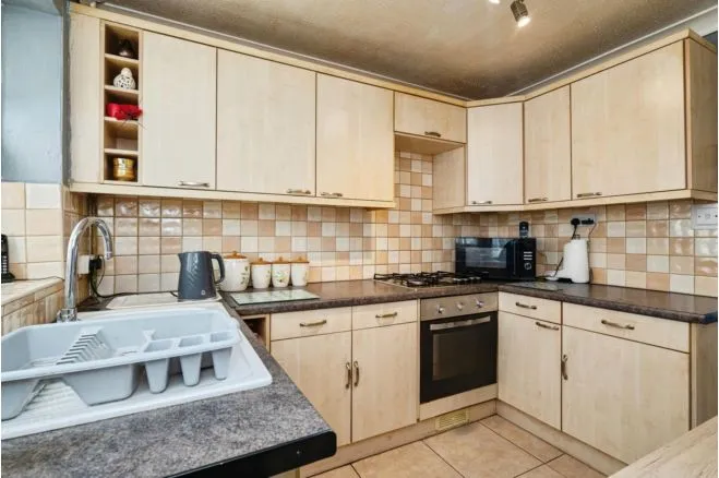 Lloyds Avenue, Lowestoft, NR33, photo 12