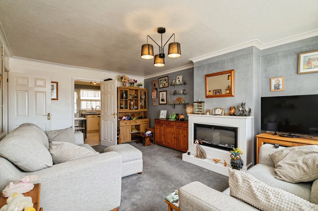 Lloyds Avenue, Lowestoft, NR33, photo 2