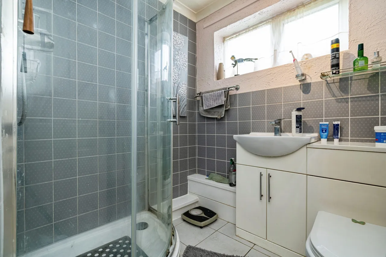 Lloyds Avenue, Lowestoft, NR33, photo 15