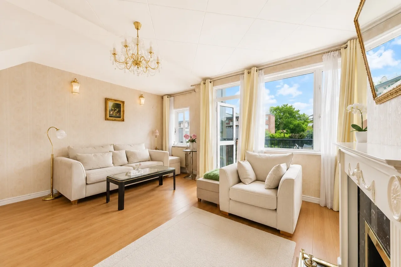 2 bed flat for sale — Patmore Estate, LONDON