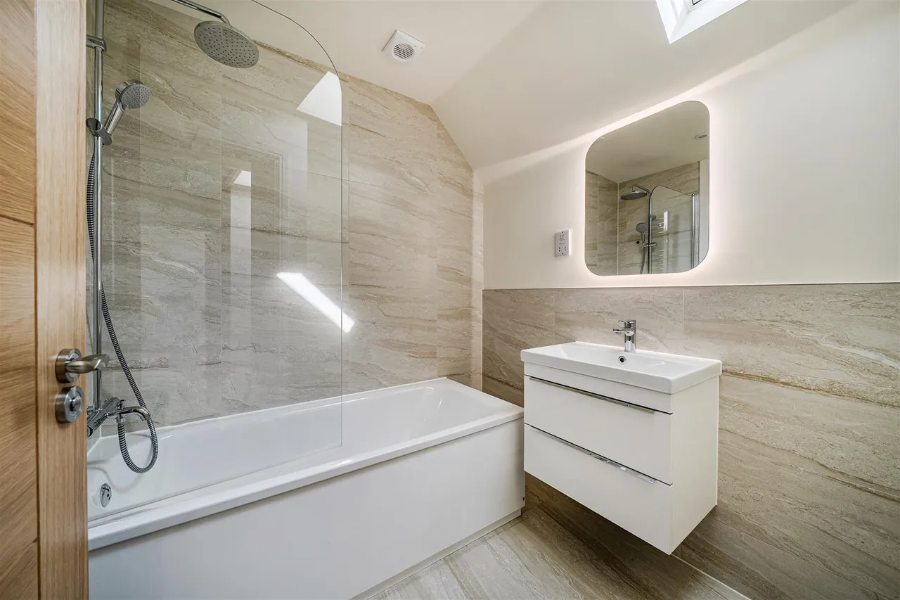 Townsend Farmyard, Poulshot, SN10, photo 14