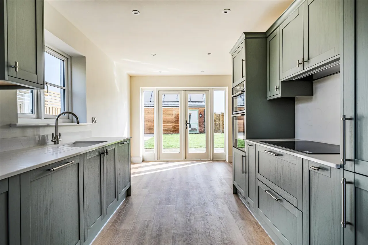 Townsend Farmyard, Poulshot, SN10, photo 3