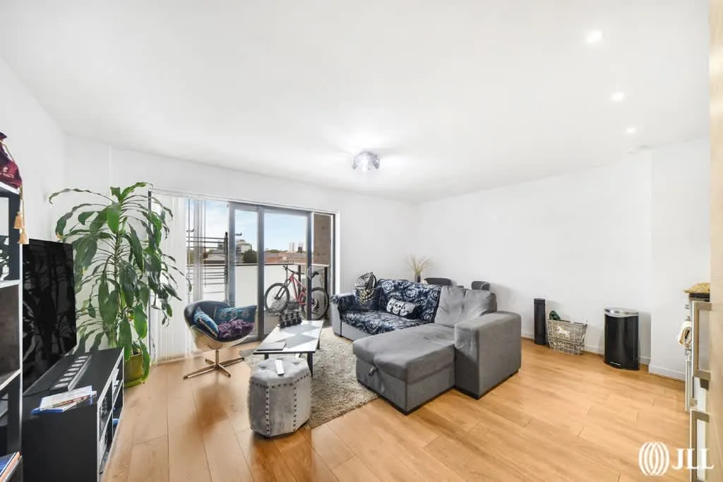 1 bed flat to rent, Cotall Street, E14