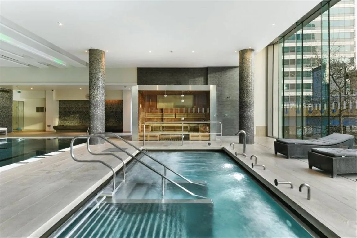 3 Pan Peninsula Square, Canary Wharf, photo 7