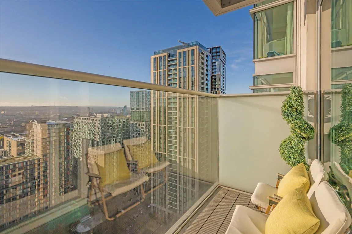 3 Pan Peninsula Square, Canary Wharf, photo 4