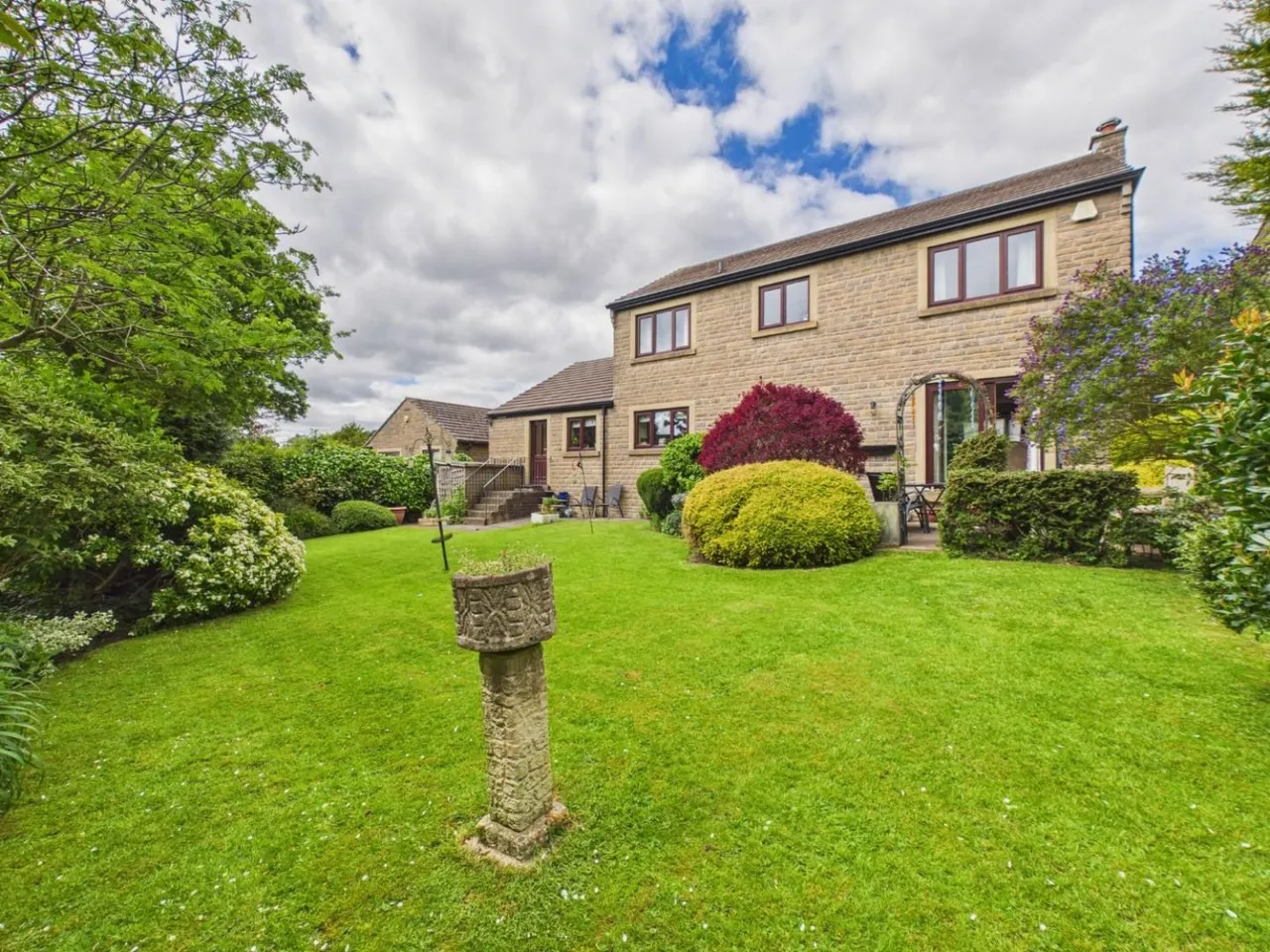 Dalesway, Eldwick, BD16, photo 29