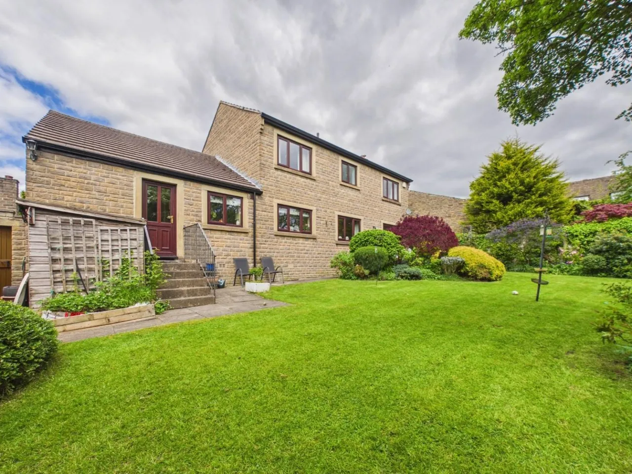 Dalesway, Eldwick, BD16, photo 24