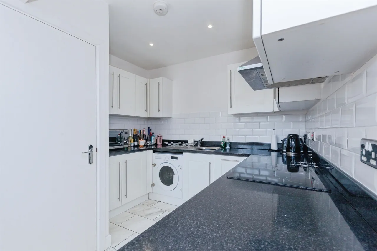 Sycamore Street, Blaby, LE8, photo 2
