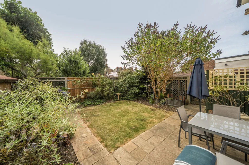 Woodside Crescent, Chenies Woodside Crescent Sidcup Greater London Sidcup, SIDCUP, Kent, DA157JJ, photo 5