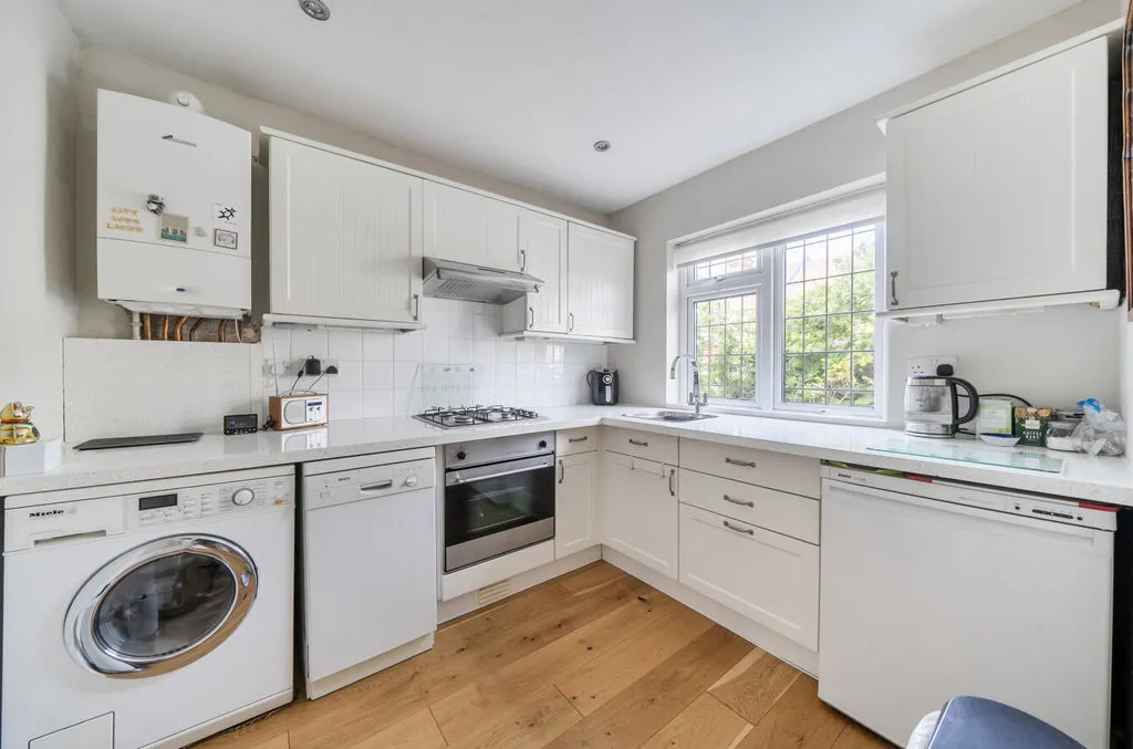 Woodside Crescent, Chenies Woodside Crescent Sidcup Greater London Sidcup, SIDCUP, Kent, DA157JJ, photo 6