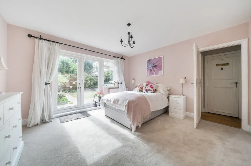 Woodside Crescent, Chenies Woodside Crescent Sidcup Greater London Sidcup, SIDCUP, Kent, DA157JJ, photo 2