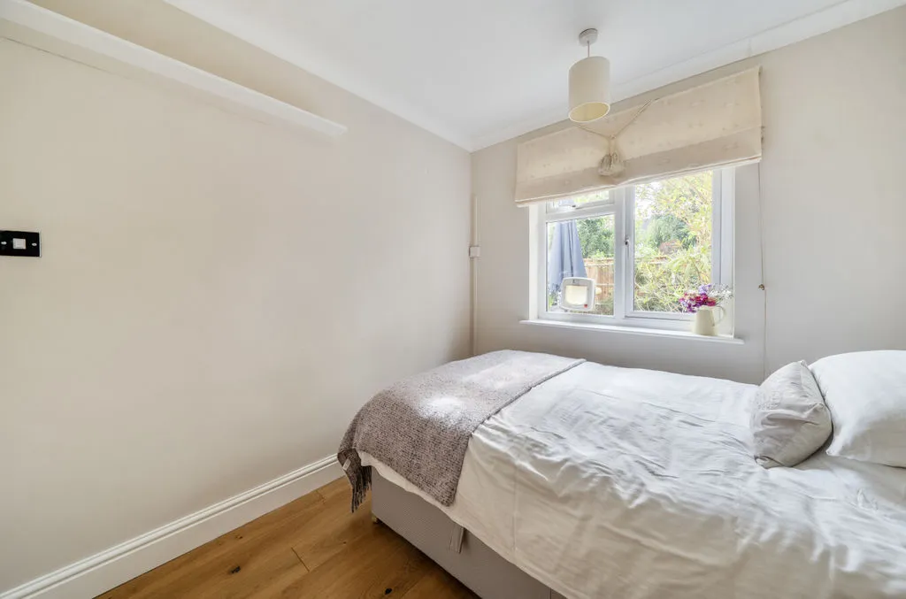Woodside Crescent, Chenies Woodside Crescent Sidcup Greater London Sidcup, SIDCUP, Kent, DA157JJ, photo 8