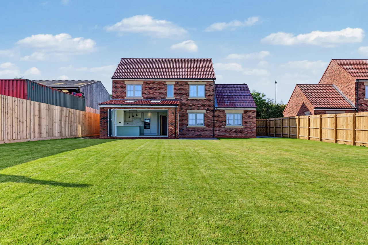 Off Main Road, LE14, photo 19