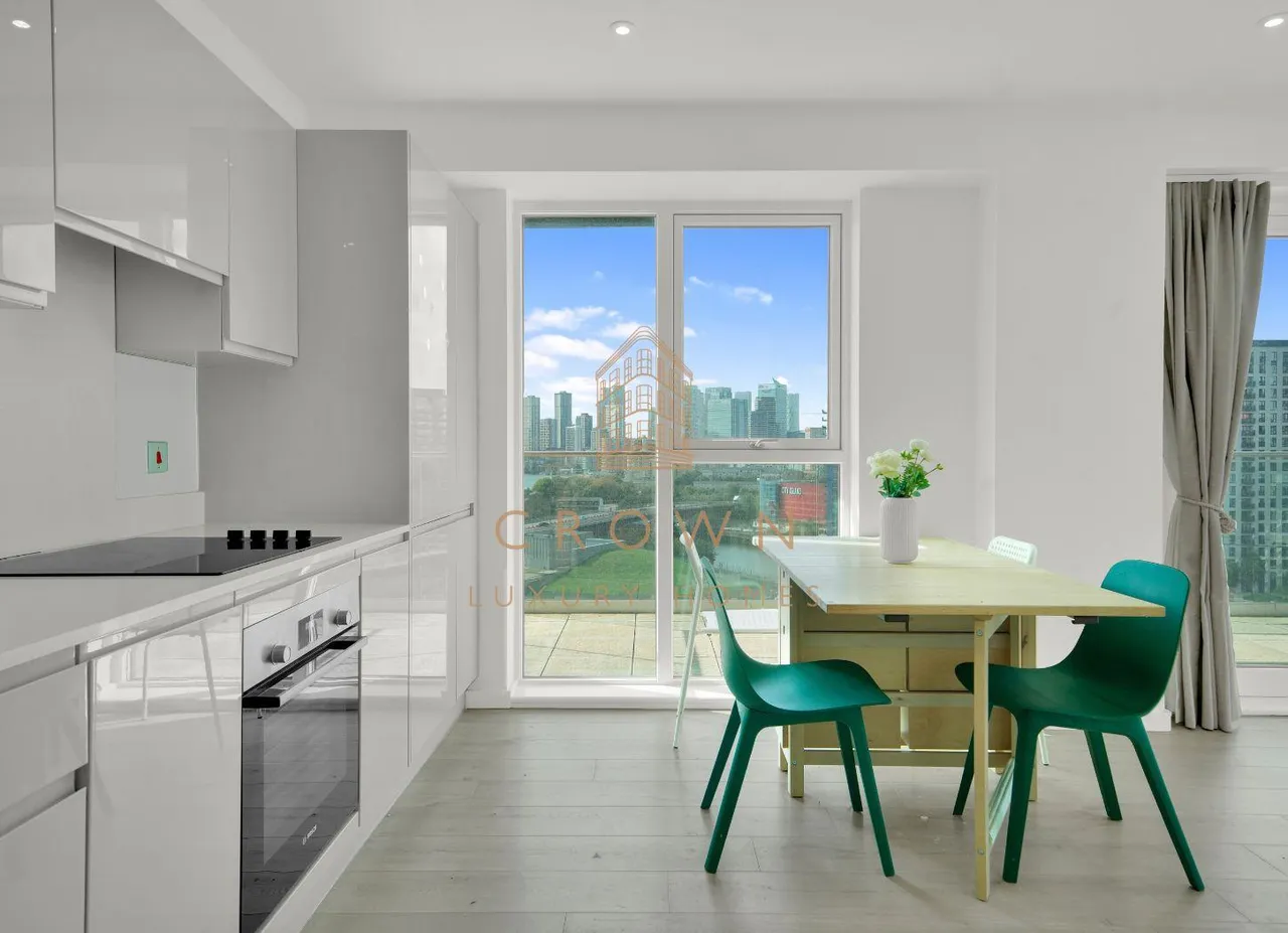 Silvertown Way, London, E16, photo 18