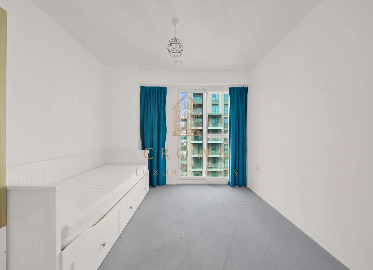 Silvertown Way, London, E16, photo 9