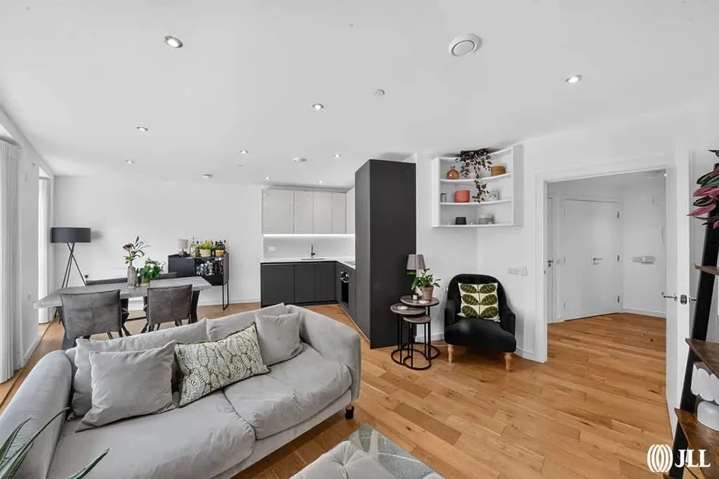 Prospect Row, London, E15, photo 10