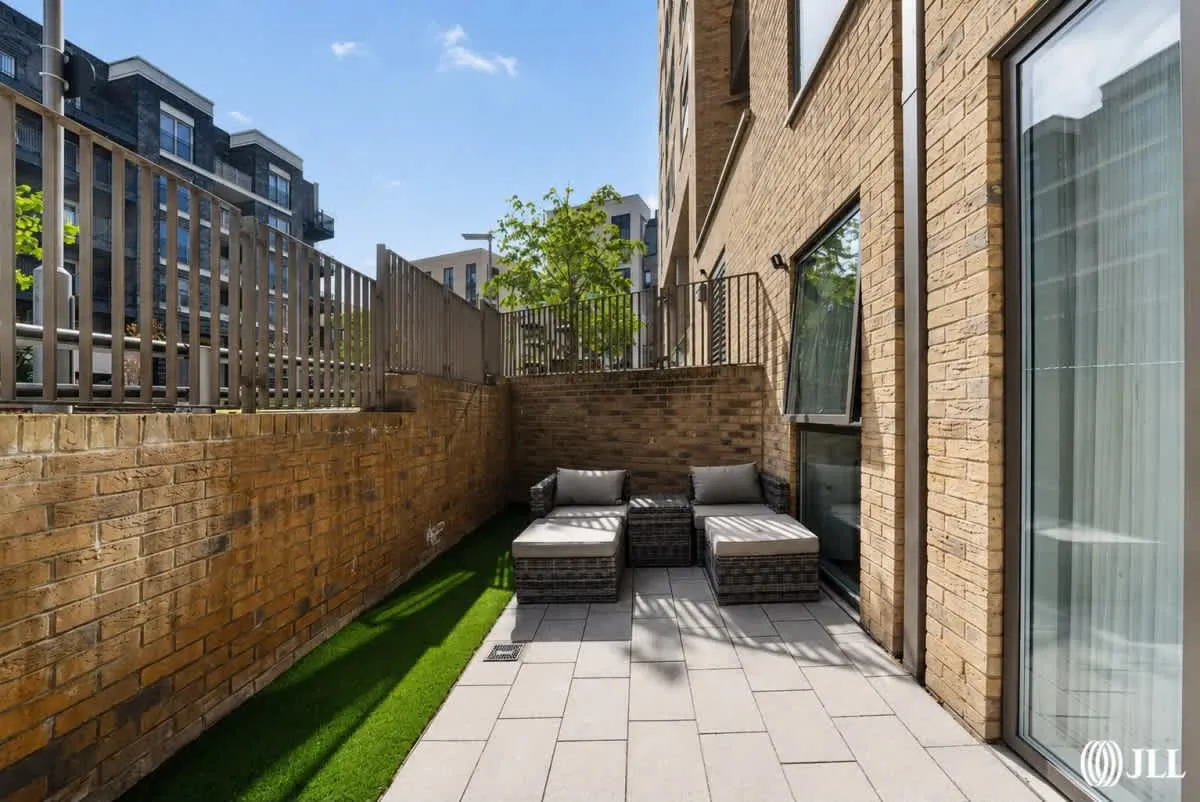 Prospect Row, London, E15, photo 13