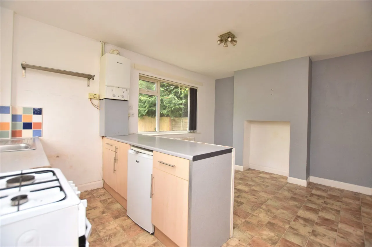 Field End Road, Leeds, LS15, photo 4