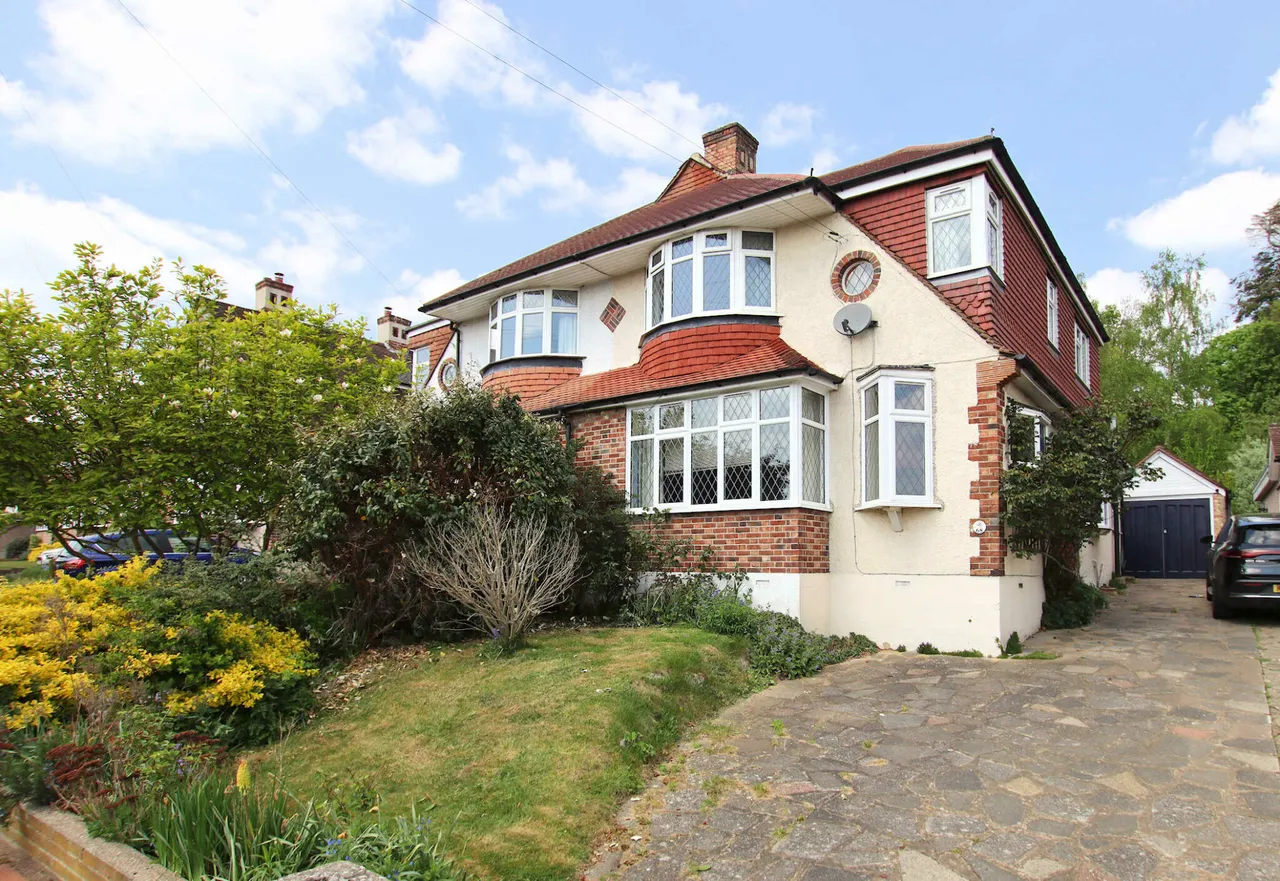 4 bed house for sale — Courtfield Rise, West Wickham, West Wickham, BR4 9BH