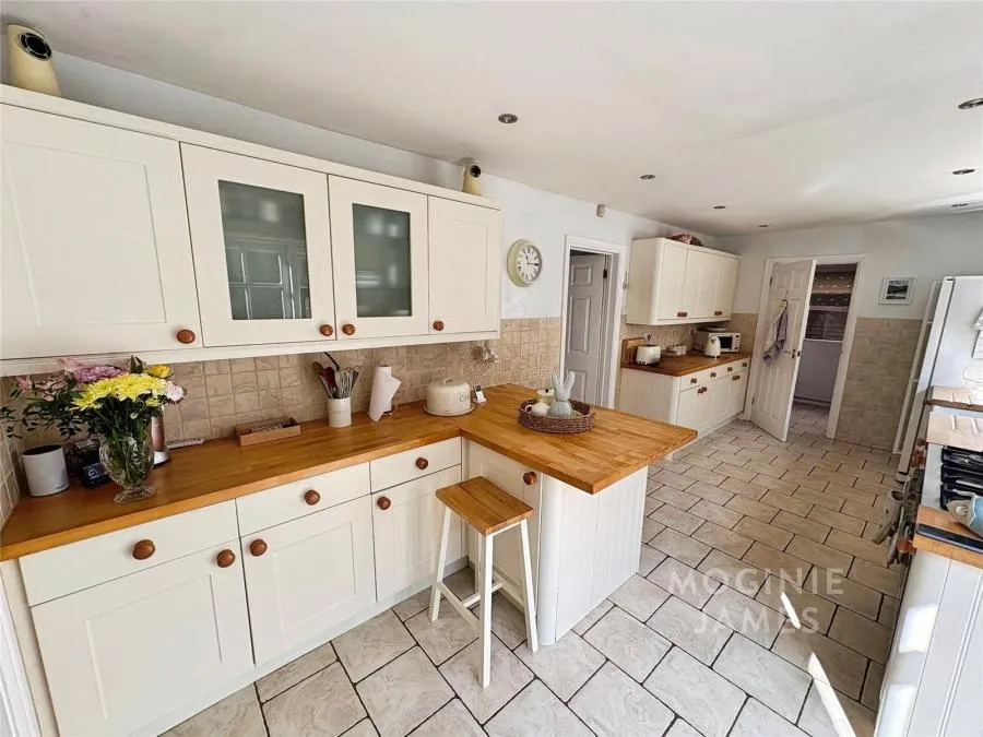 Ffordd Cwellyn, Cardiff, CF23, photo 24
