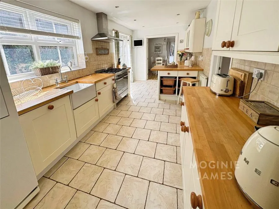 Ffordd Cwellyn, Cardiff, CF23, photo 9