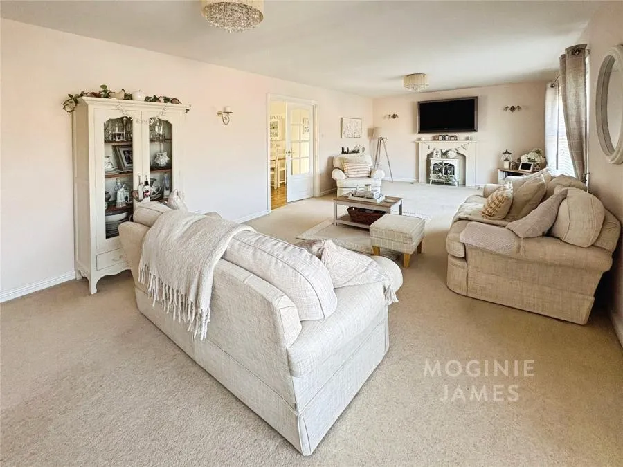 Ffordd Cwellyn, Cardiff, CF23, photo 5