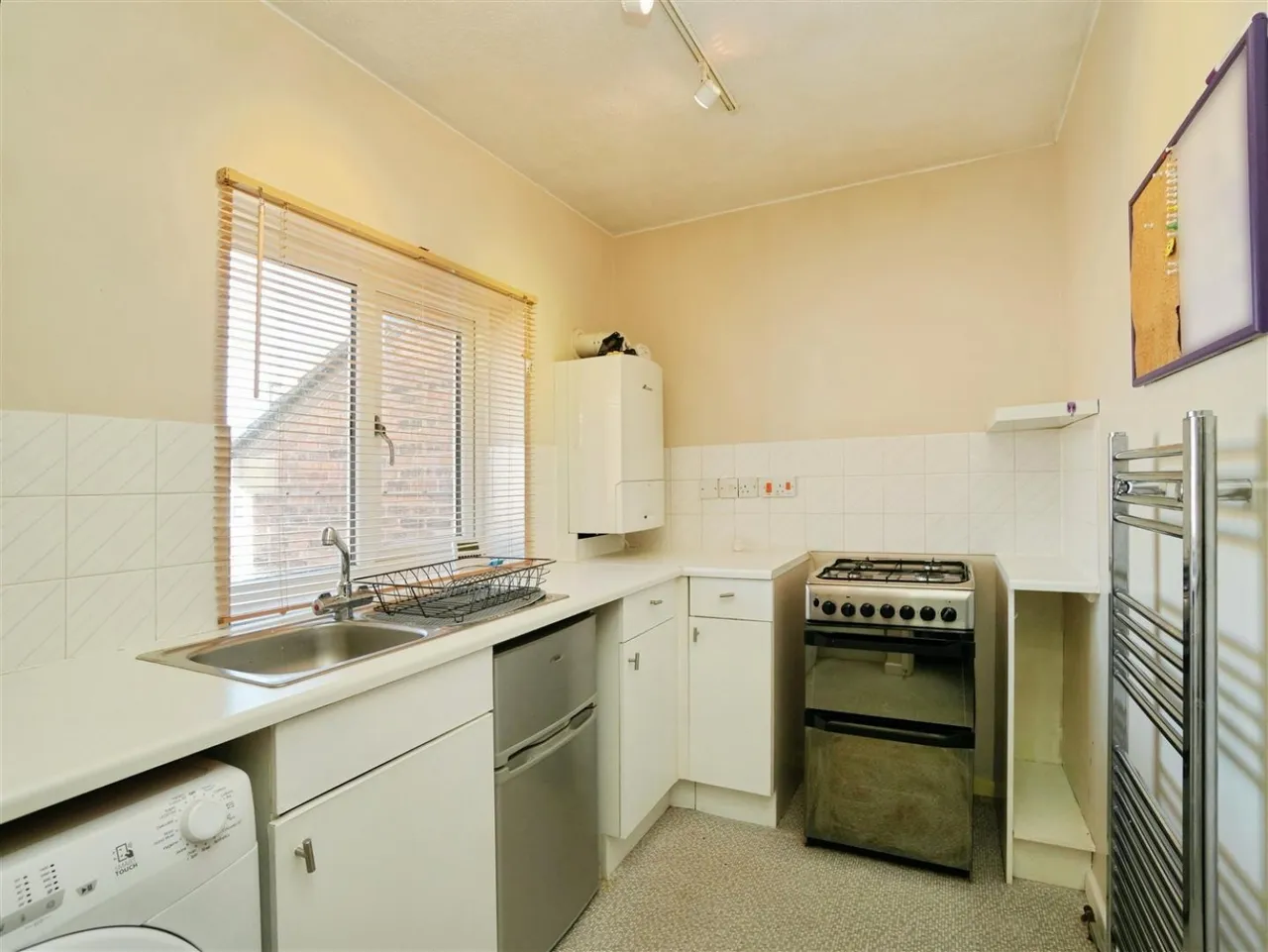 Wyre Court, Haxby, YO32, photo 3