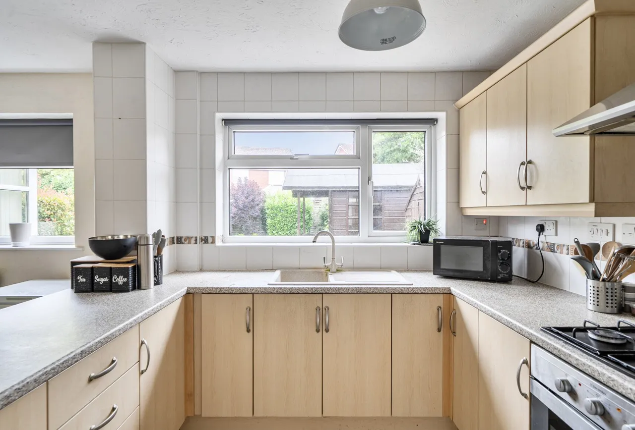 Sandy Close, Gloucestershire, Bradley Stoke, BS32 8AJ, photo 12
