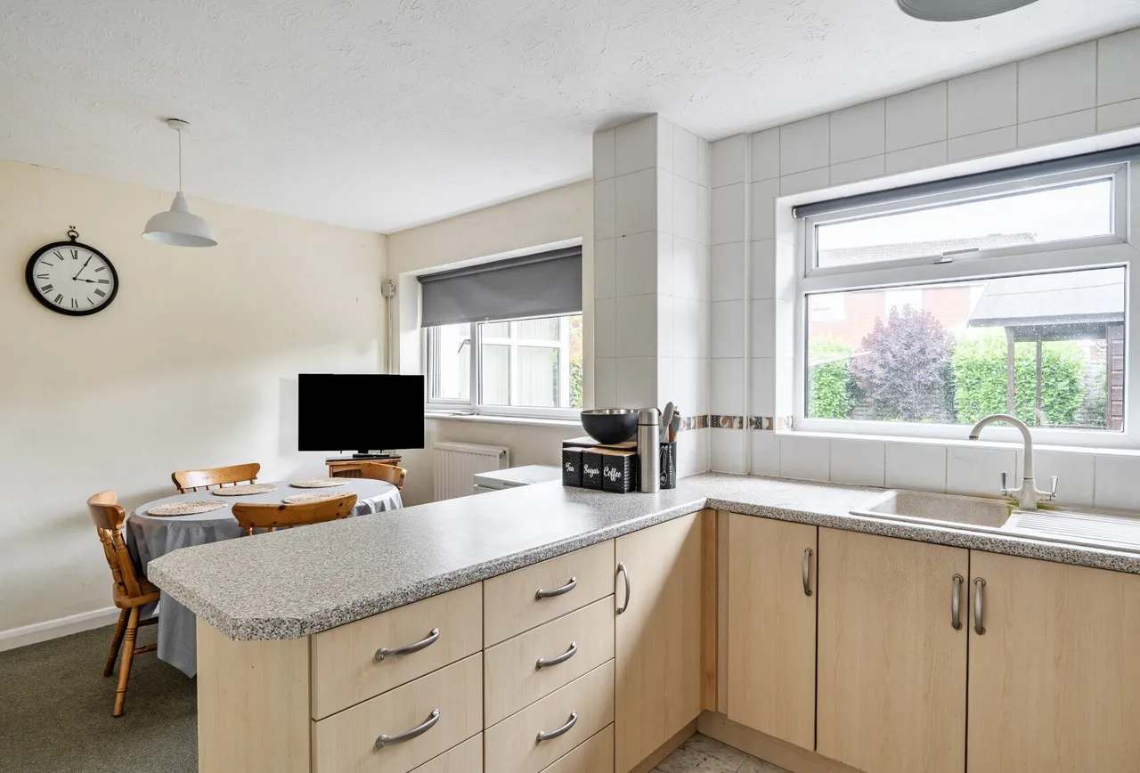 Sandy Close, Gloucestershire, Bradley Stoke, BS32 8AJ, photo 13