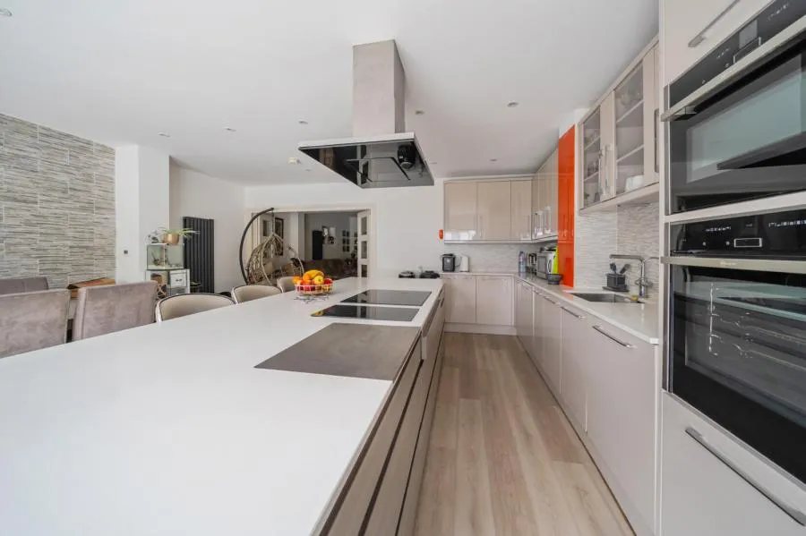 Albert Street, Slough, SL1, photo 5