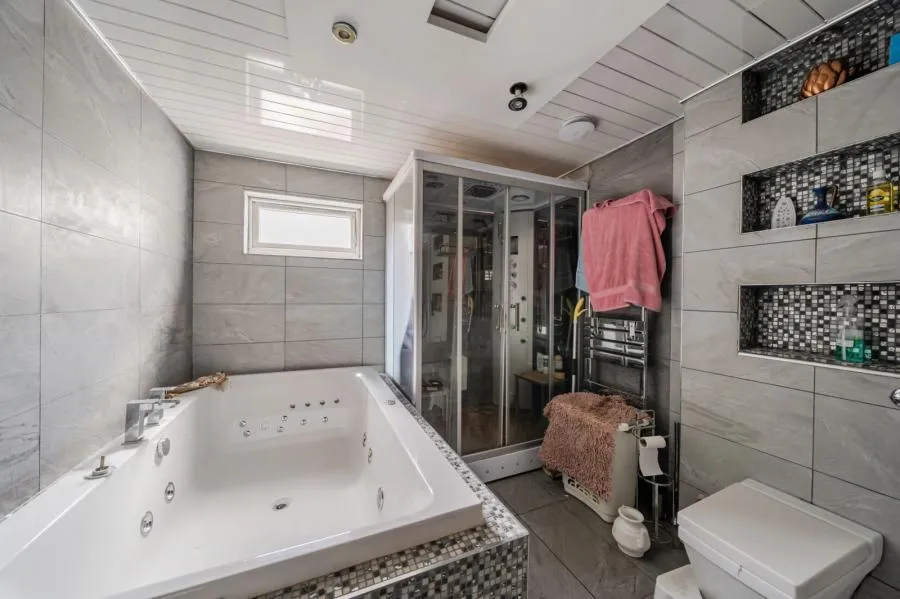 Albert Street, Slough, SL1, photo 6