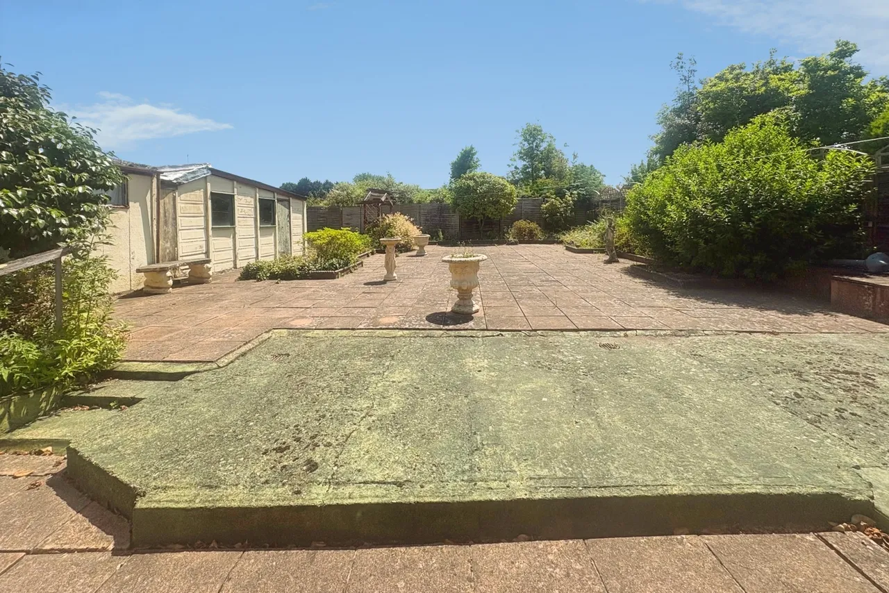 Orchard Road, Badshot Lea, Farnham, Surrey, GU9 9LH, photo 7