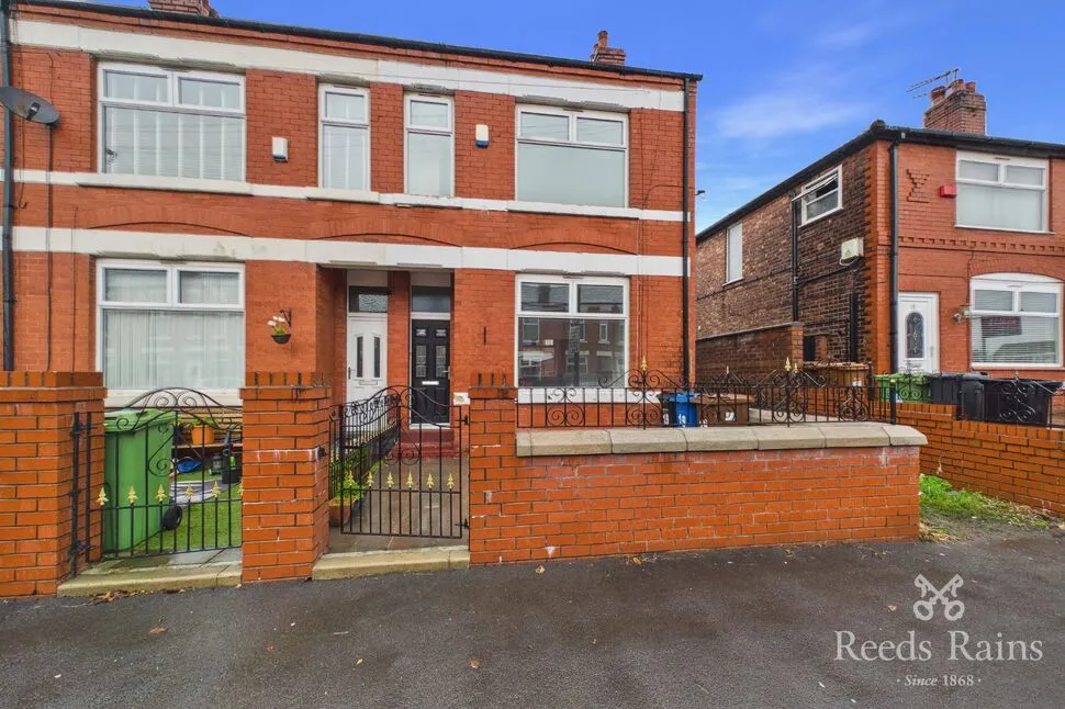 2 bed house for sale, Salisbury Street, Reddish, SK5