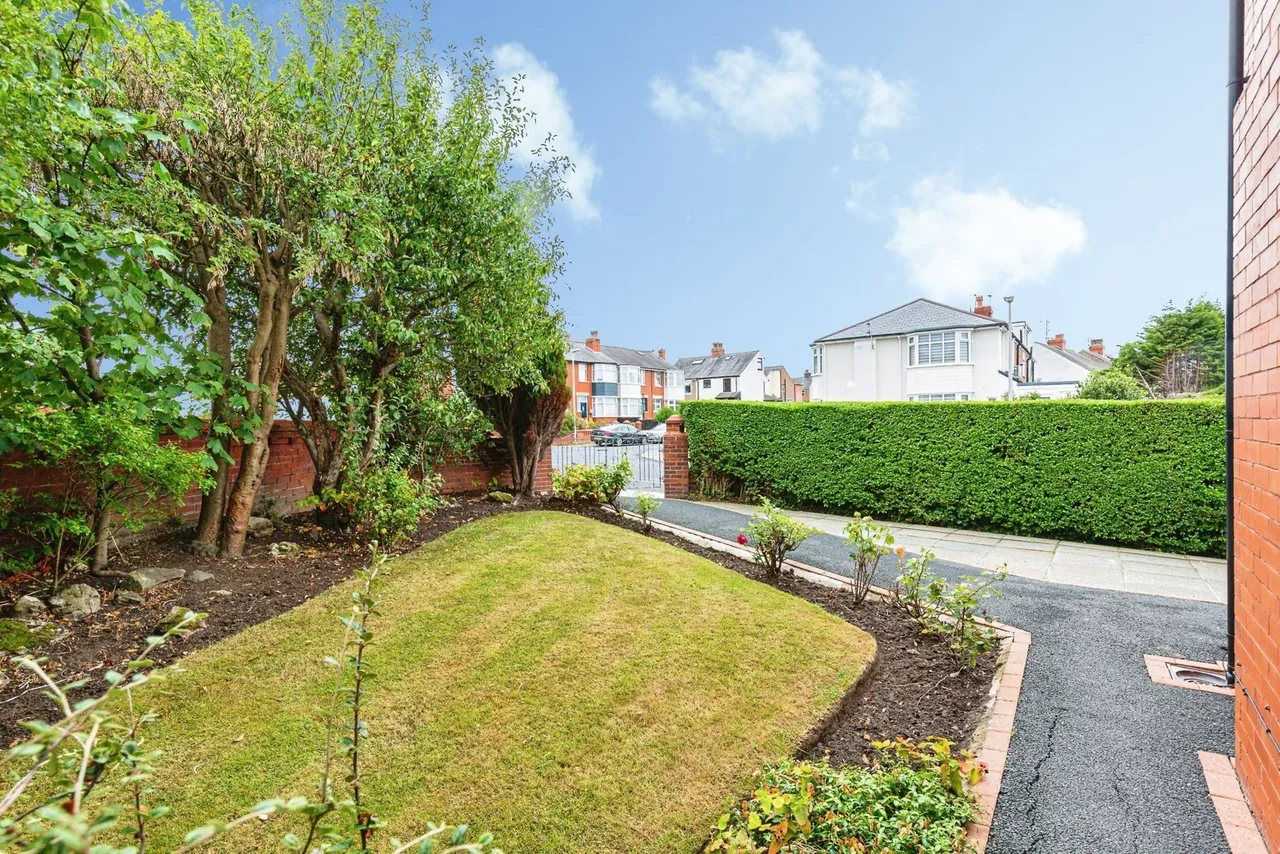 Weymouth Road, Blackpool, FY3, photo 18