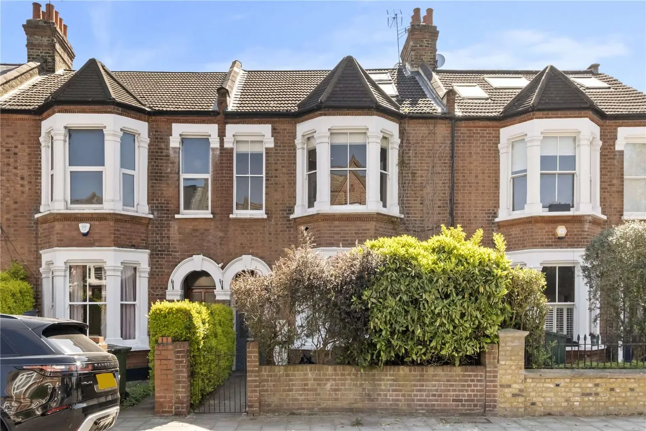 3 bed flat for sale — Cavendish Road, London, SW12 0BN