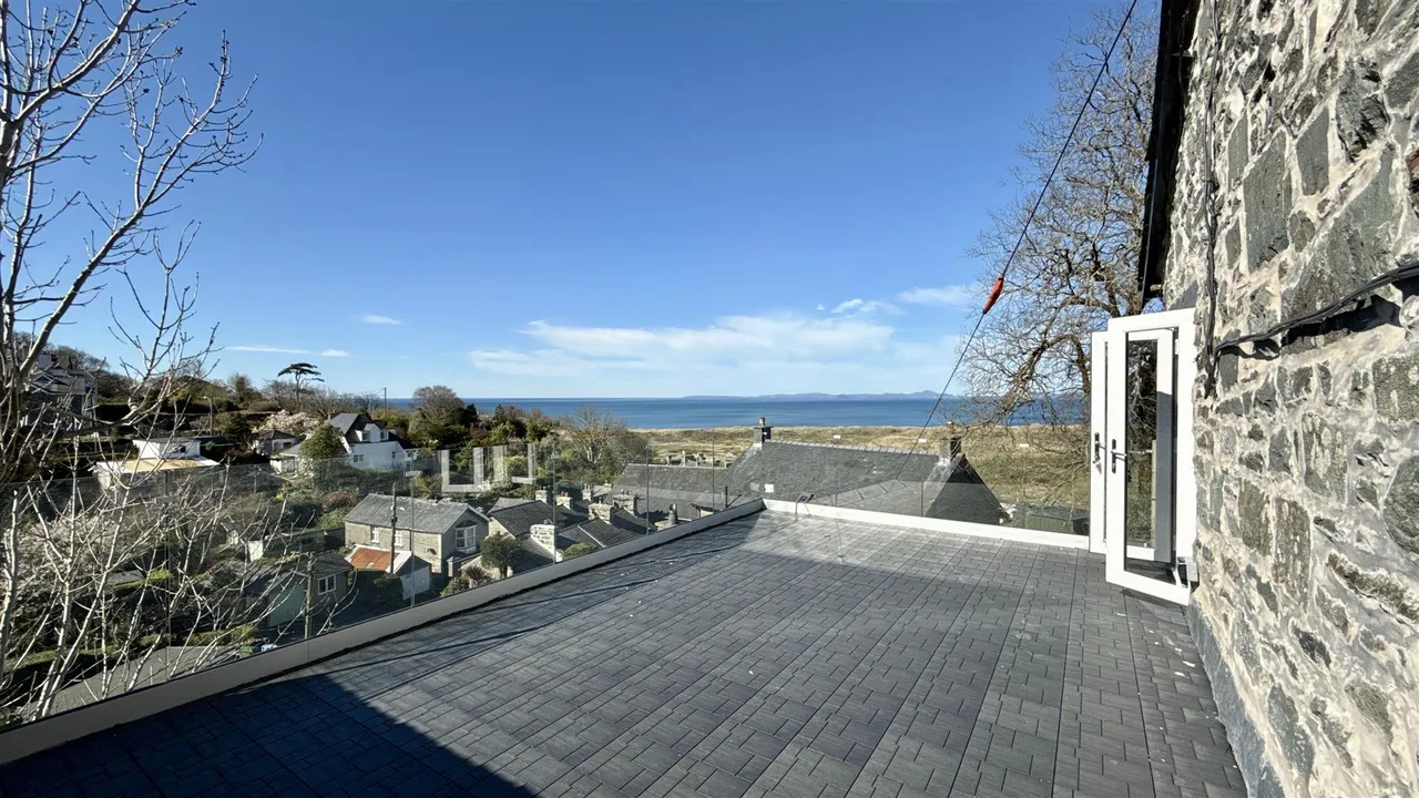 Above Spar Shop High Street, Harlech, LL46, photo 19