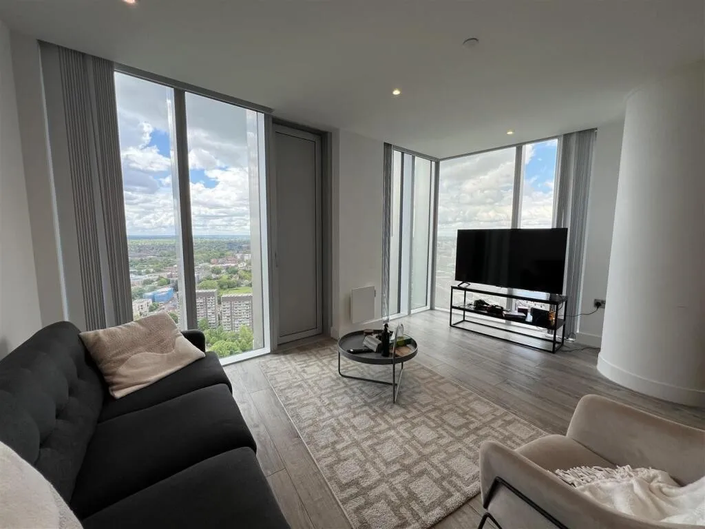 2 bed house for sale, Silvercroft Street, Manchester, M15
